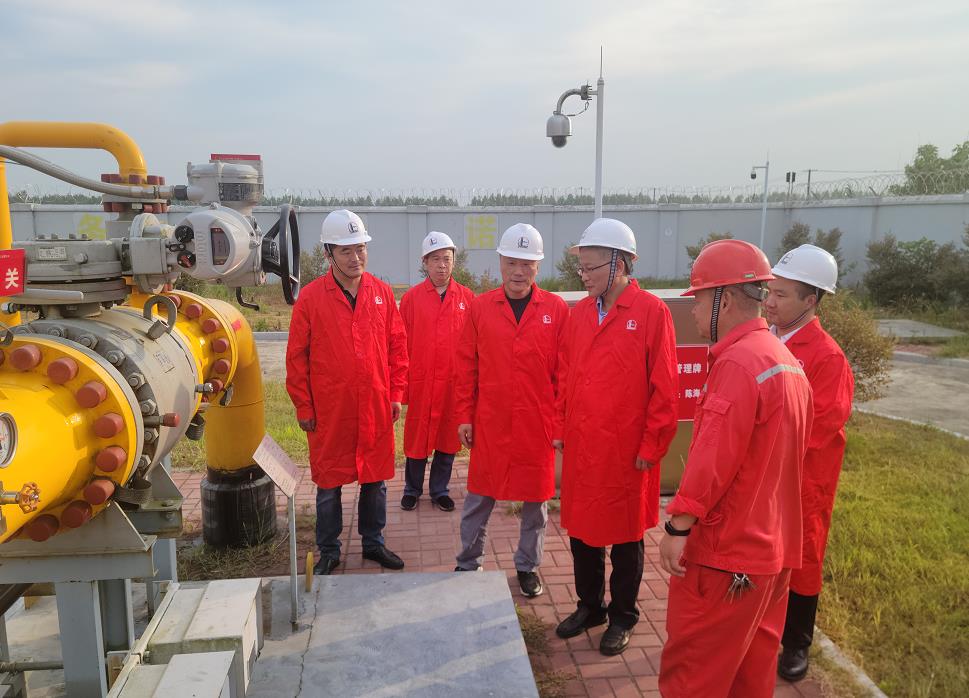市政府副秘書長、發(fā)改委主任李文勝一行至第二天然氣門站調(diào)研